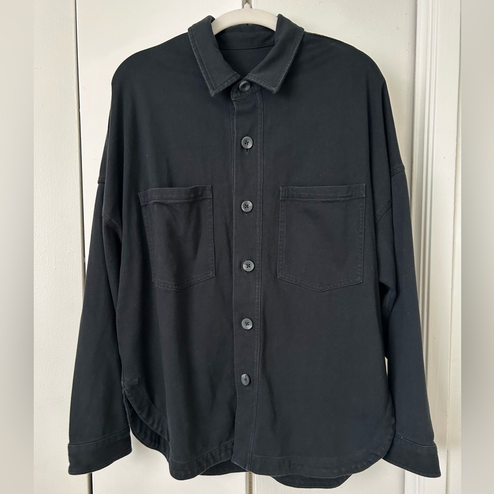 Vuori Shacket Size Small
